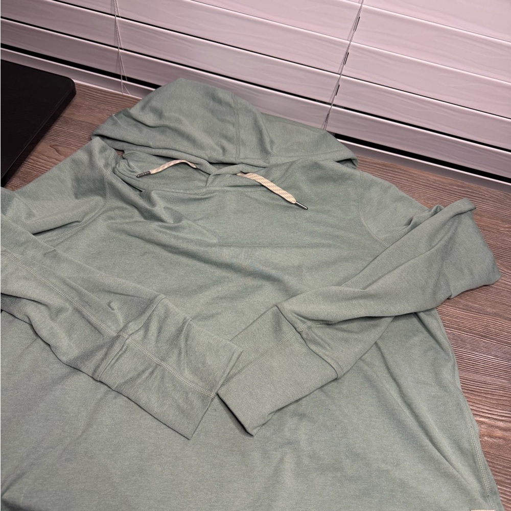 Vuori Women’s Hoodie